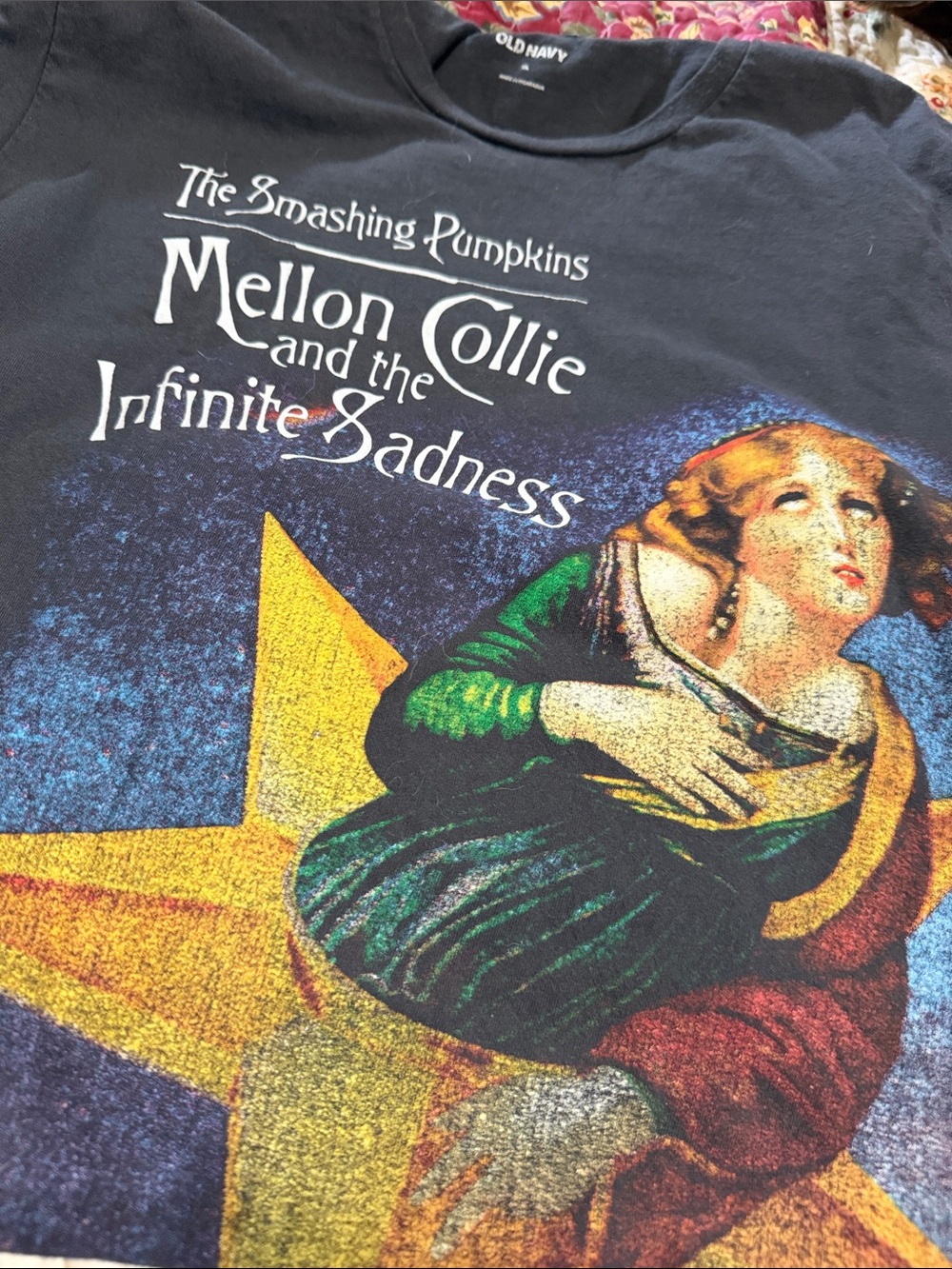 Old Navy Black Smashing Pumpkins Graphic Tee with Multicolor Print
